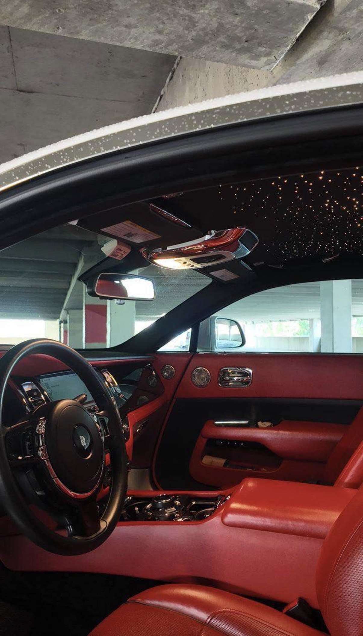 Rolls-Royce Wraith cockpit in red leather with starlight headliner